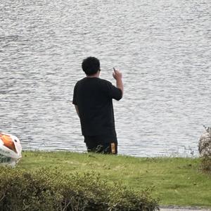 限速壹佰头像