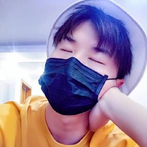 设计伊哥（爆改自己-已瘦16斤）头像