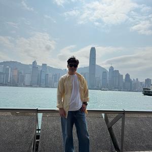 香港八月头像