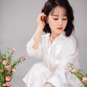 霞妹子头像