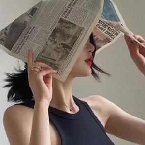小眼睛fu头像