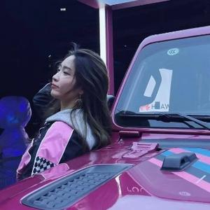 车瘾少女OOTD头像
