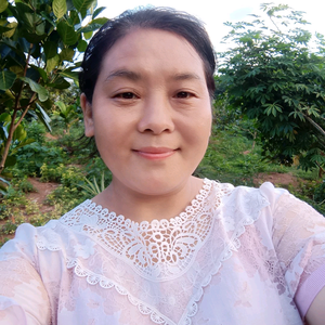 美美不定时开播头像