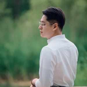 八两先森头像