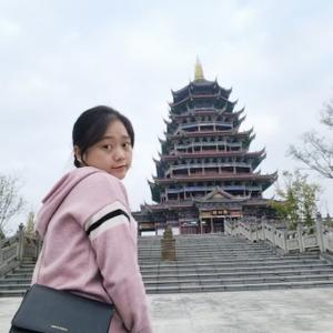 平行世界的另一个你莹头像