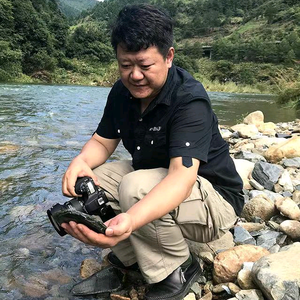 六砚斋笔记头像
