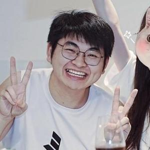 谢大宝子（奶爸版）头像