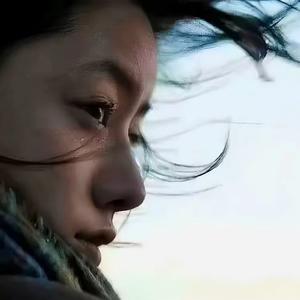 小羽头像