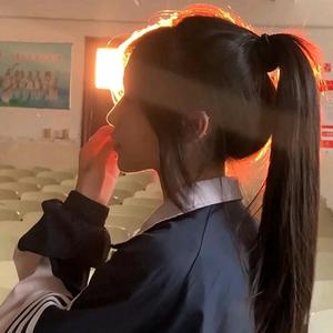 益佳姐姐头像