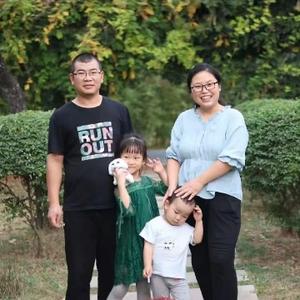 张三汪头像