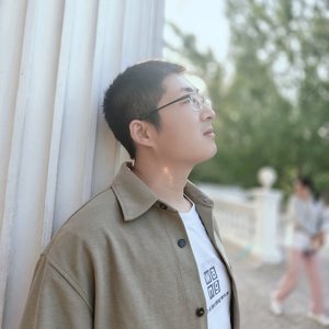 红酒老登头像
