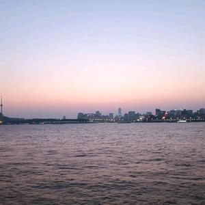 阔落要加冰呐头像