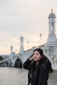 海拔妹儿探房头像