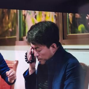 月似轻刀头像
