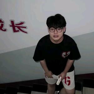 积极的百灵鸟SU头像