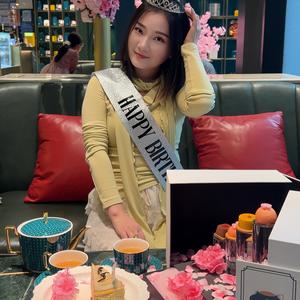 婷婷最爱吃喝玩乐头像