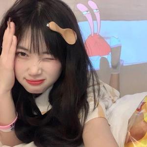 娜娜🫧头像