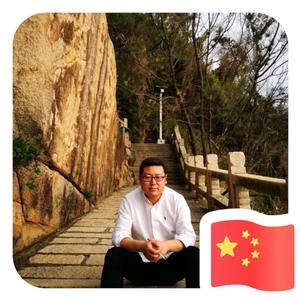 超市师哥头像