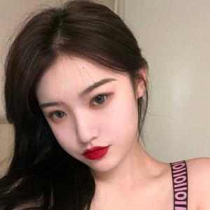 小小美妆博主头像