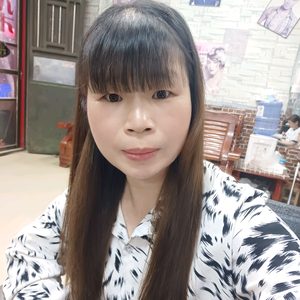 开朗姐姐的百货推荐头像