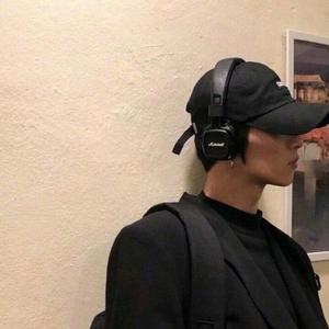 王以乐头像