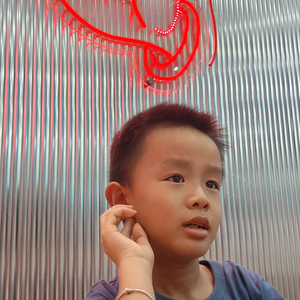 龙泉小子头像