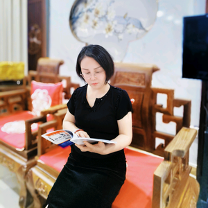 我是方姐头像