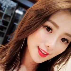 龙岩小倩头像