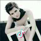 好奇雪山那边 头像