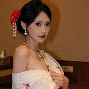 楊雯雅头像